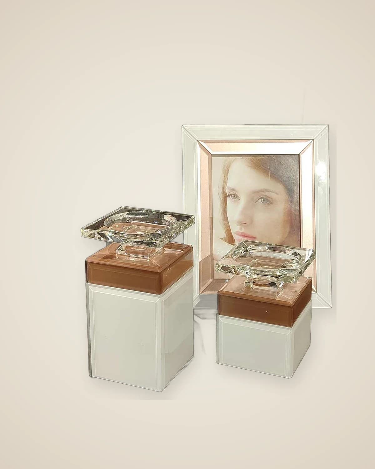 Alara Pulver- und Weißfarbe, moderner dekorativer Kerzenhalter aus Glas – große Größe (9 x 9 x 17 cm) — TUTA — 5