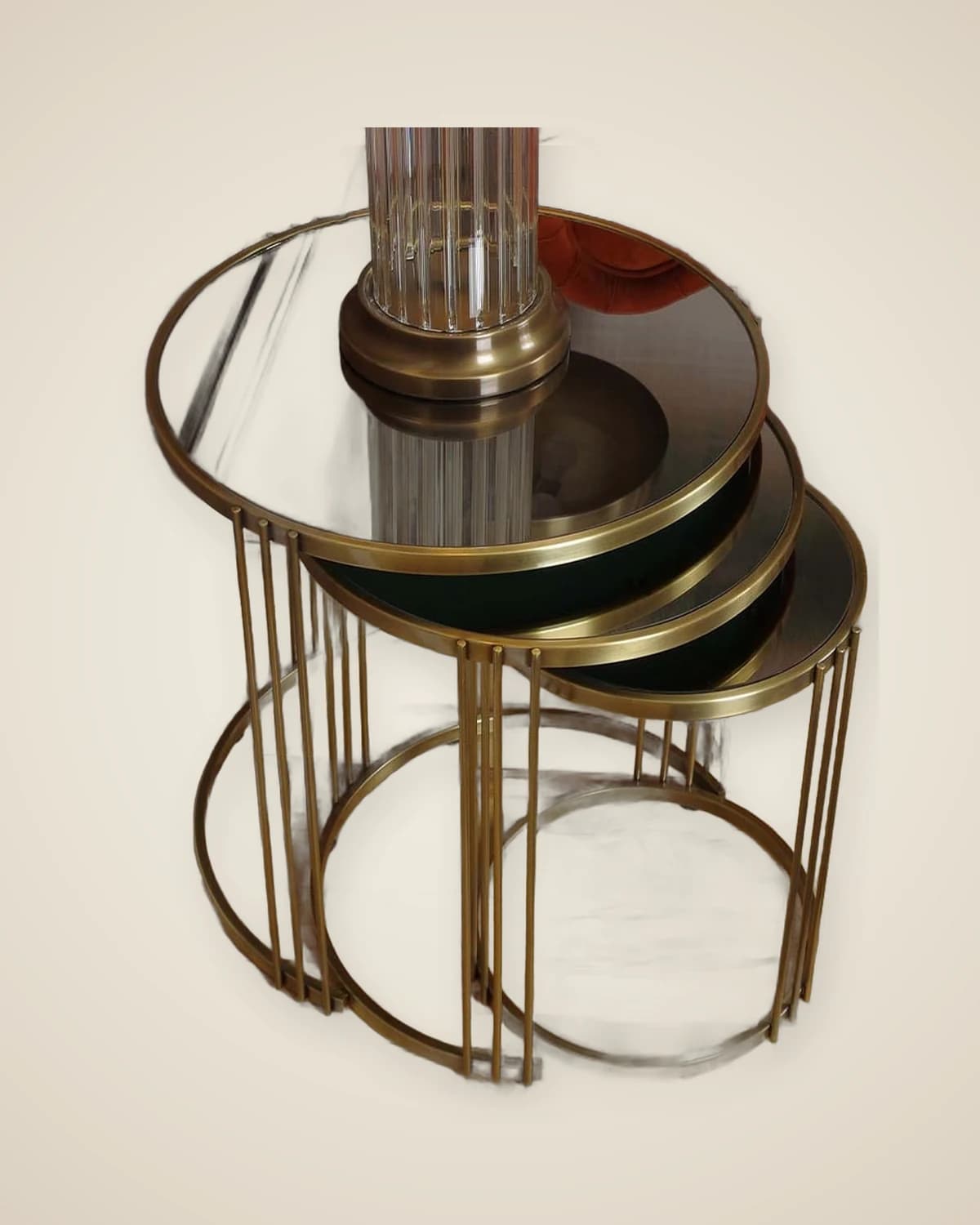 Antikes Couchtisch-Set aus vergoldetem Metall mit Spiegelglas — TUTA — 3