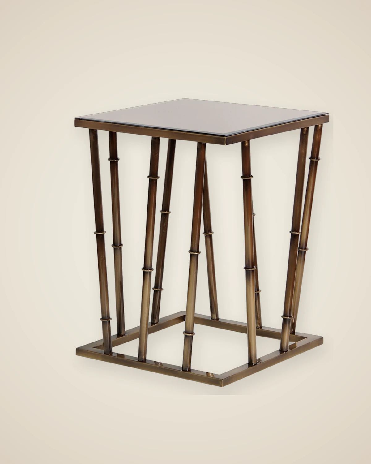 Antonio Serviertisch — TUTA — 2