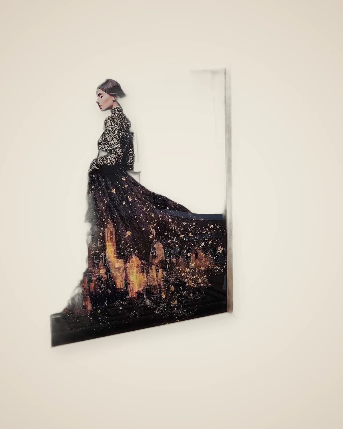 Dekoratives Gemälde mit Stadtmotiv und eleganter weiblicher Figur – Modernes Wandgemälde mit Goldrahmen — TUTA — 3