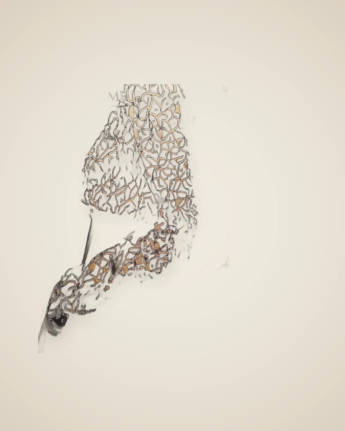 Dekoratives Gemälde mit Stadtmotiv und eleganter weiblicher Figur – Modernes Wandgemälde mit Goldrahmen — TUTA — 5