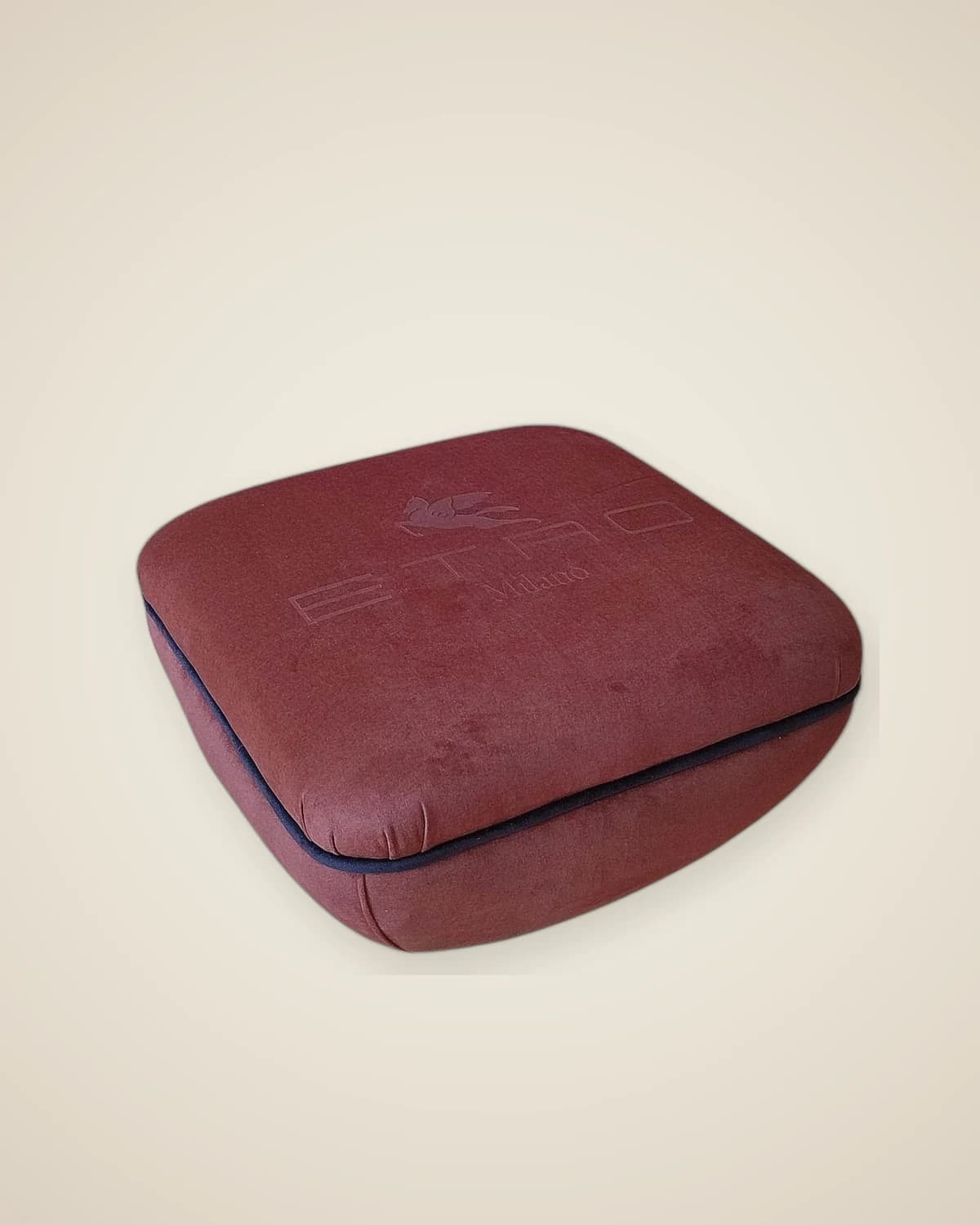 Etrusco Grande 2 Dekorativer Sitzhocker — TUTA — 2