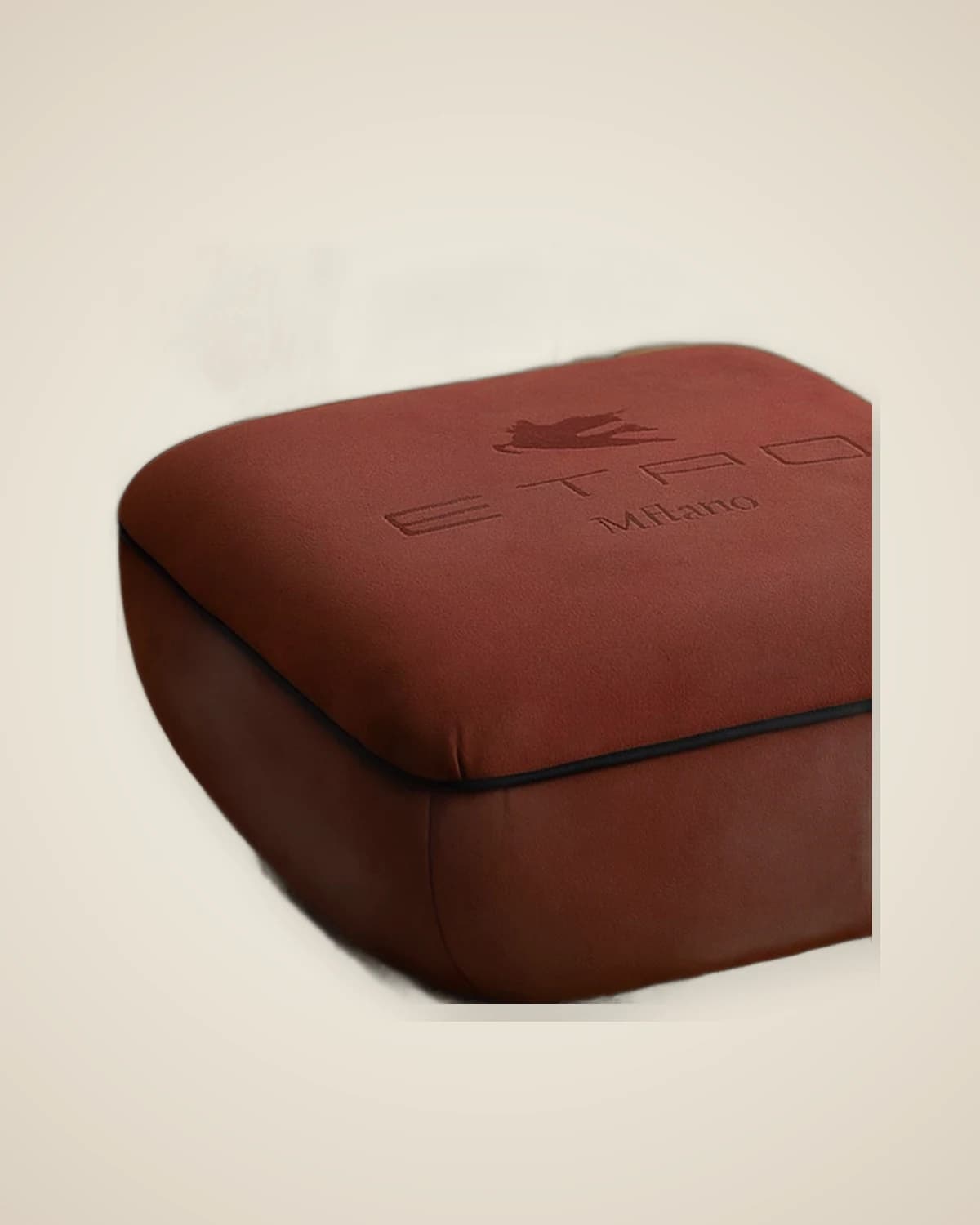 Etrusco Grande 2 Dekorativer Sitzhocker — TUTA — 5