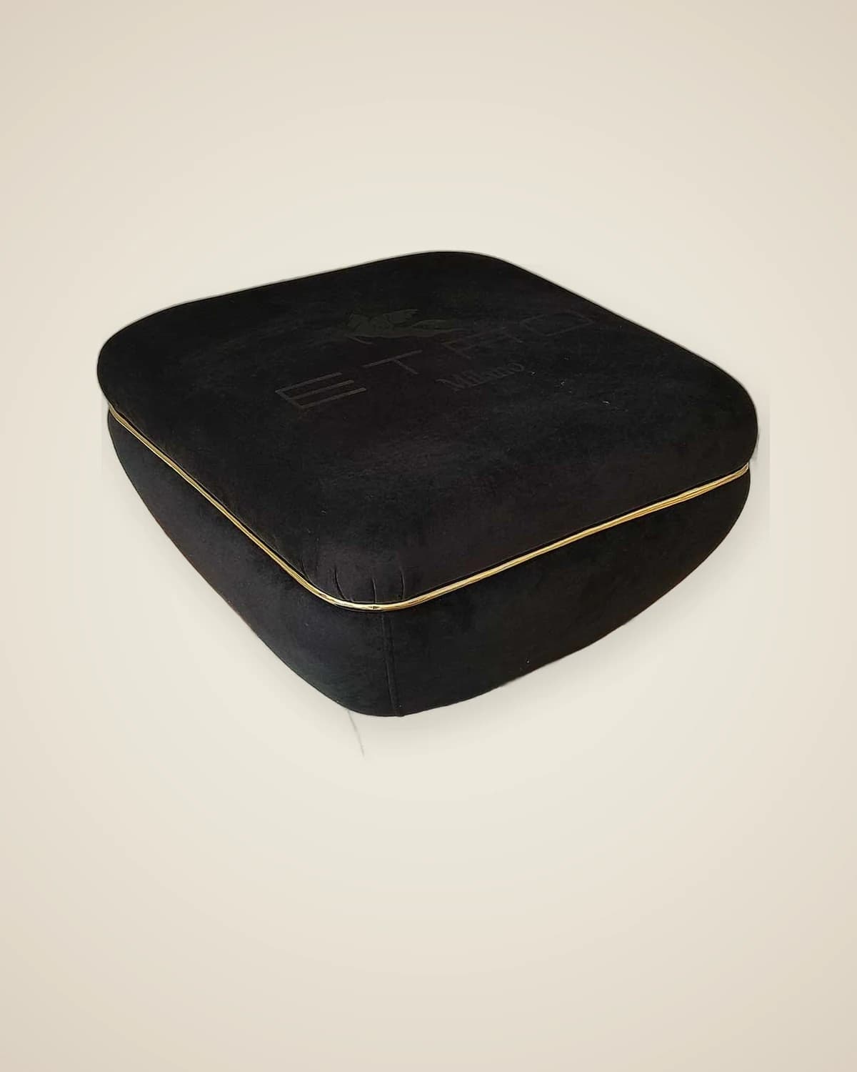 Etrusco Grande Dekorativer Sitzhocker (Schwarz) — TUTA — 3