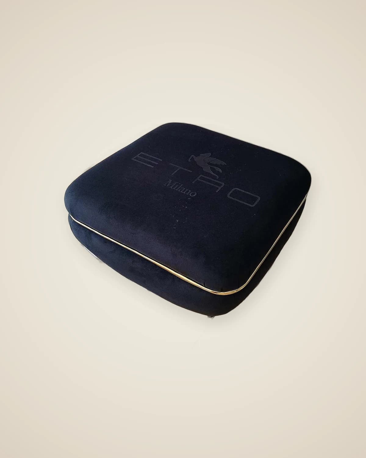 Etrusco Grande Dekorativer Sitzhocker (Schwarz) — TUTA — 6