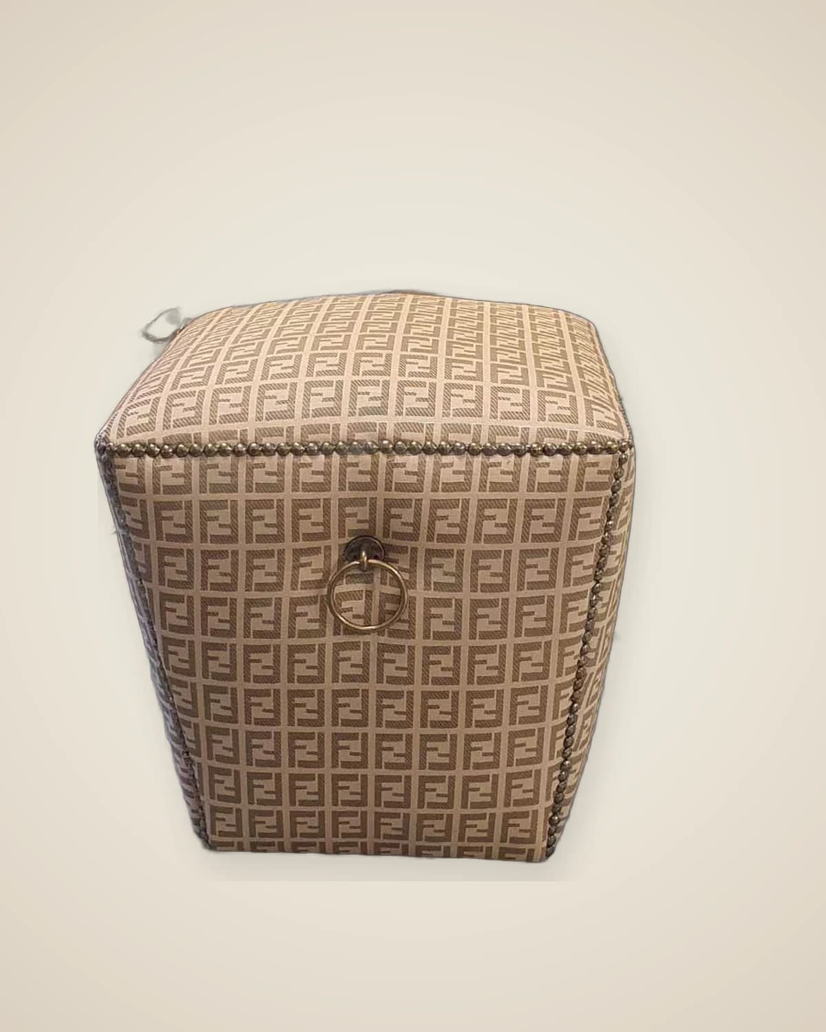 Fendi Design beige Luxus-Pouffe — TUTA — 5