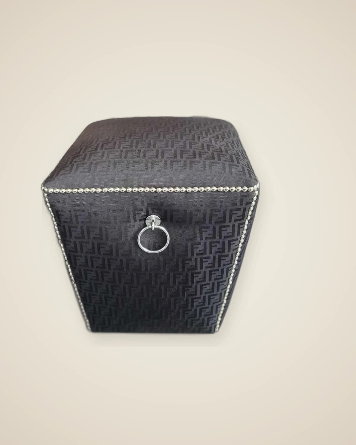 Роскошный черный пуф Fendi Design — TUTA — 5