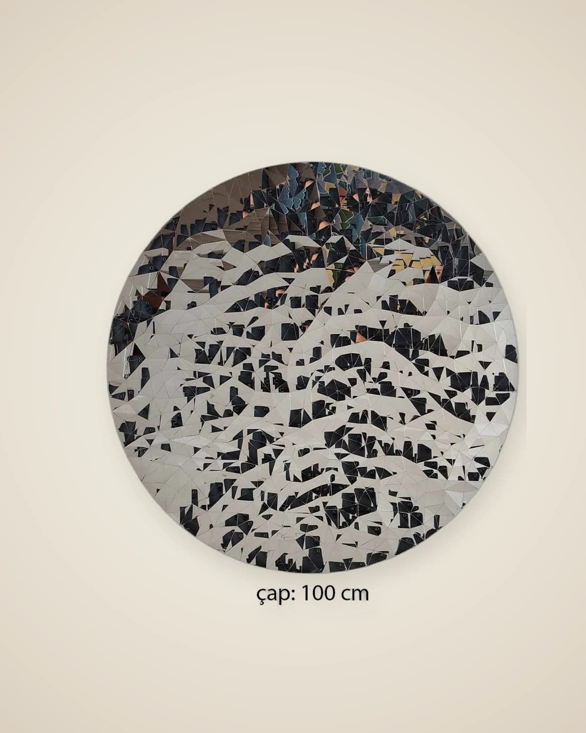 GeoSphere Silberfarbenes, geometrisch geformtes modernes Wandpaneel 100 cm — TUTA — 4