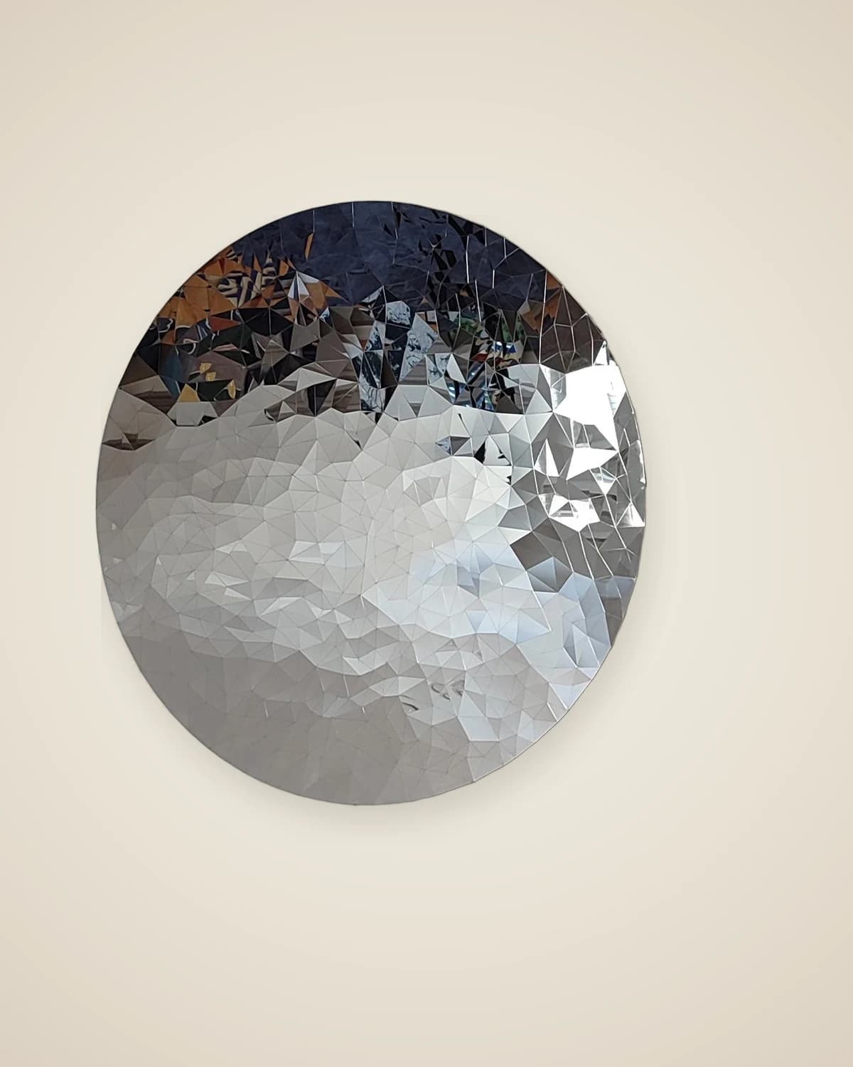 GeoSphere Silberfarbenes, geometrisch geformtes modernes Wandpaneel 100 cm — TUTA — 6