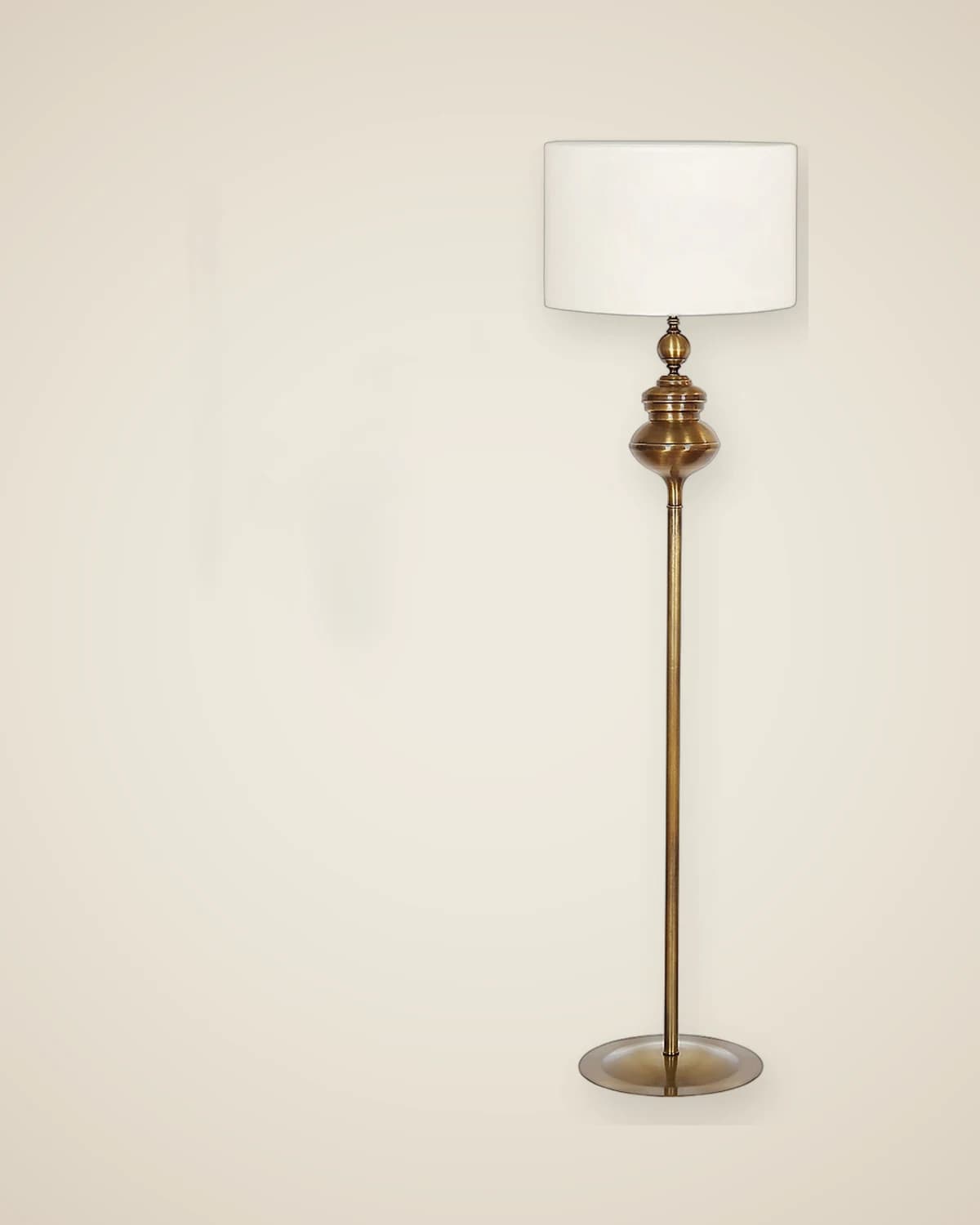 Guy Antik Gold Design Wohnzimmer Stehlampe Modell — TUTA — 2