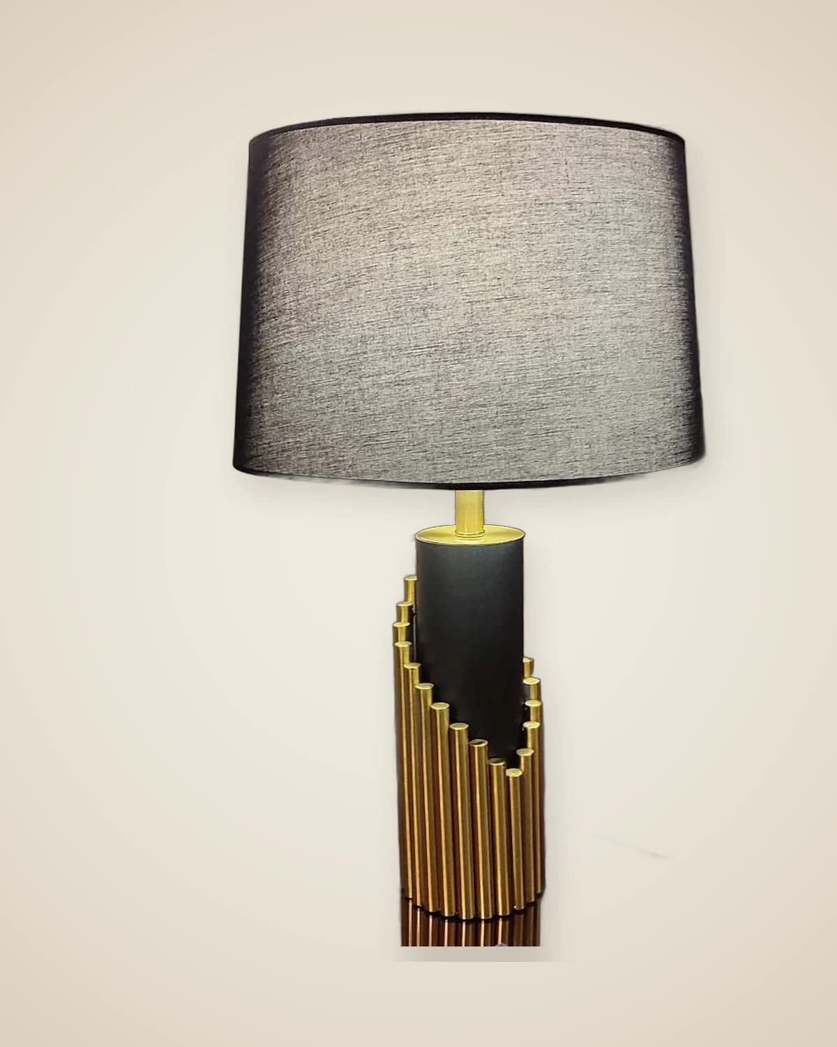 Lampara Lampenschirm aus schwarzem Metall, goldenem Metall, luxuriösem und modernem Design — TUTA — 3