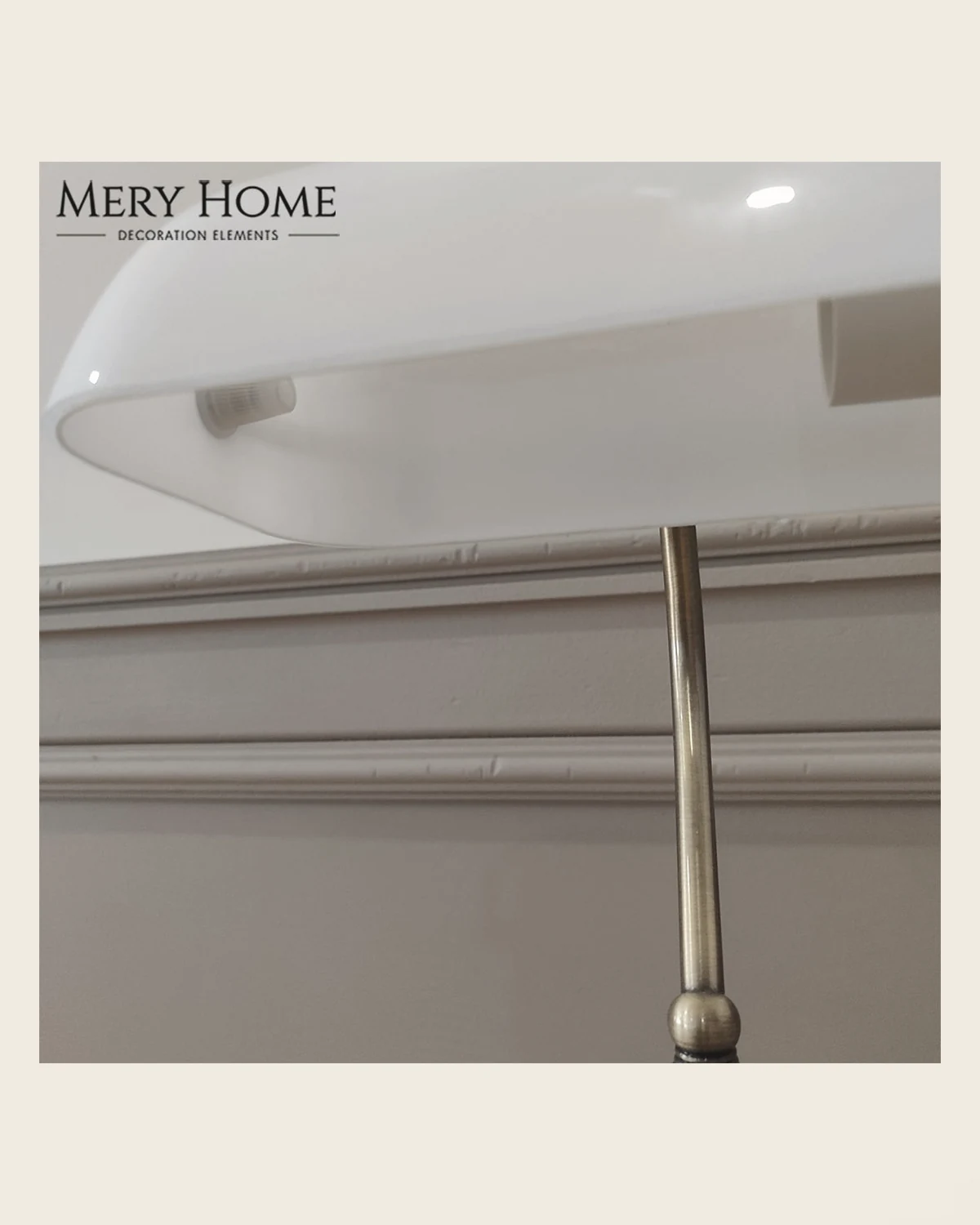 MRH Antik-Gold-Körper, weißer Glashut, dekorativer Banker-Tischlampen-Lampenschirm — TUTA — 5