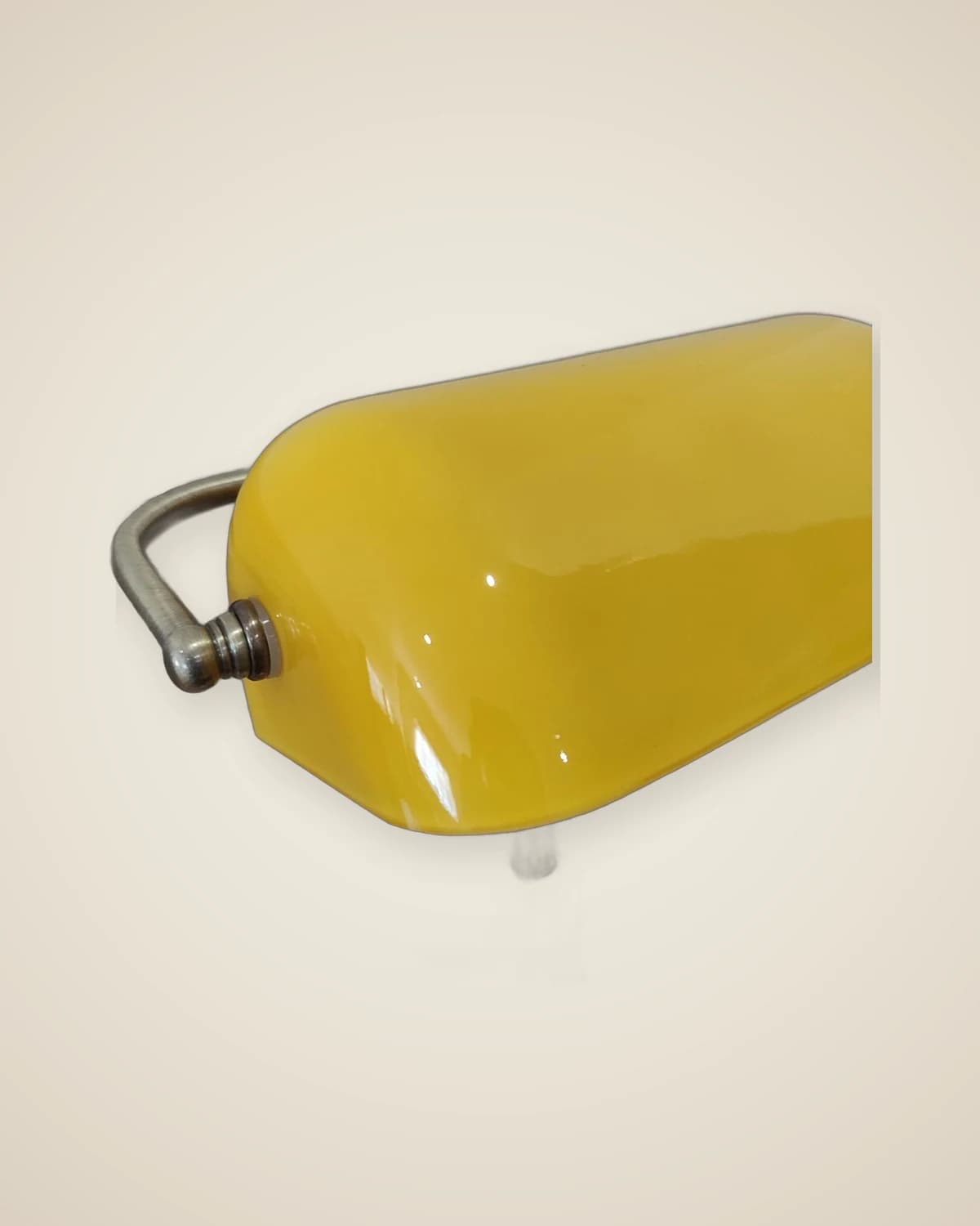 MRH Antikgold-Körper, gelber Glashut, dekorativer Banker-Tischlampen-Lampenschirm — TUTA — 6