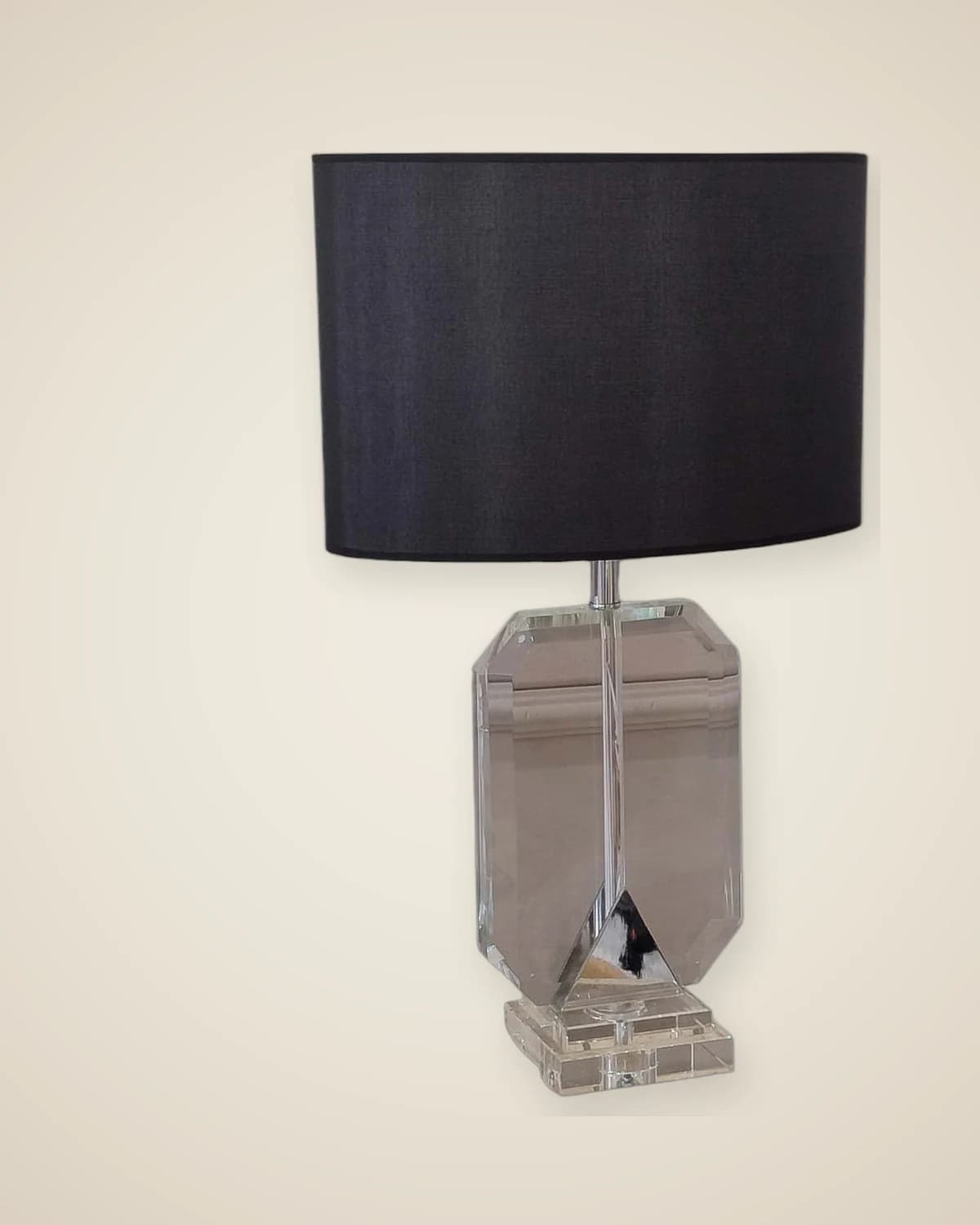 Robert Gold Metall Detaillierter Hut aus Leinenstoff, Kristallglas, luxuriöser und moderner Lampenschirm, Tischlampe — TUTA — 2