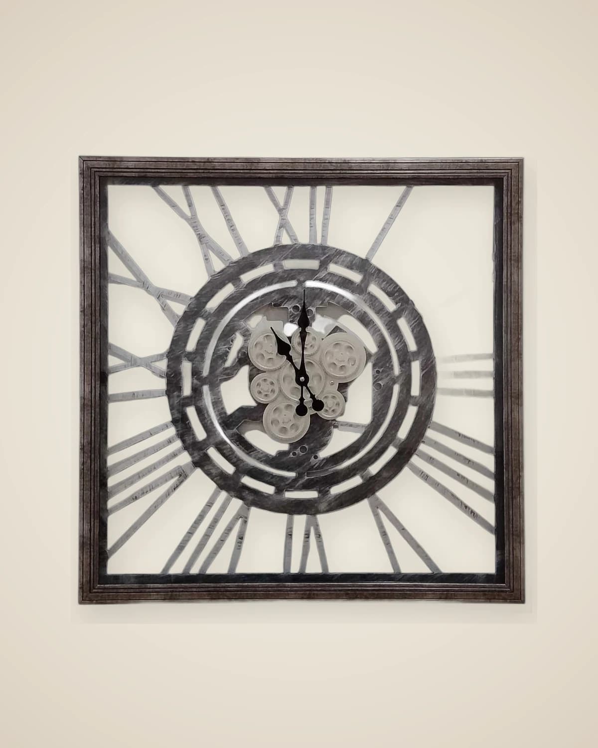 Römische, quadratische Wanduhr mit Silberrahmen — TUTA — 2