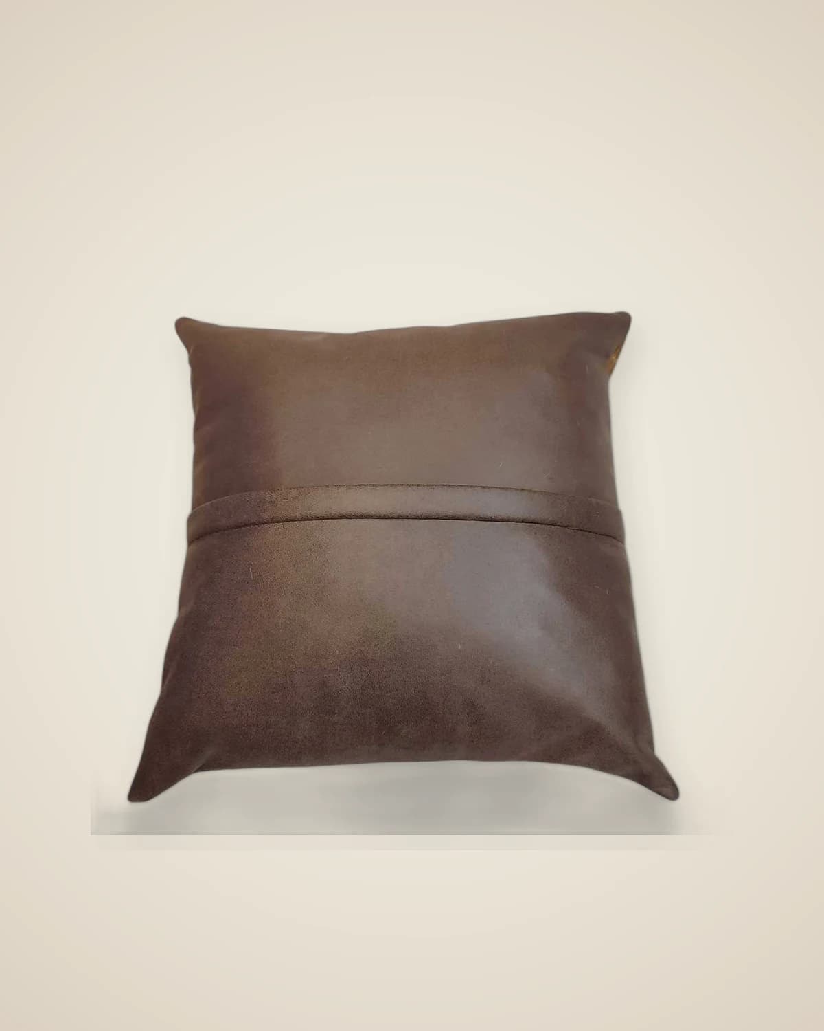 Terra, gemustertes Patchwork-Wurfkissen aus Naturleder – mit Reißverschluss, gefülltes, farbenfrohes Dekokissen (45 x 45 cm) — TUTA — 6