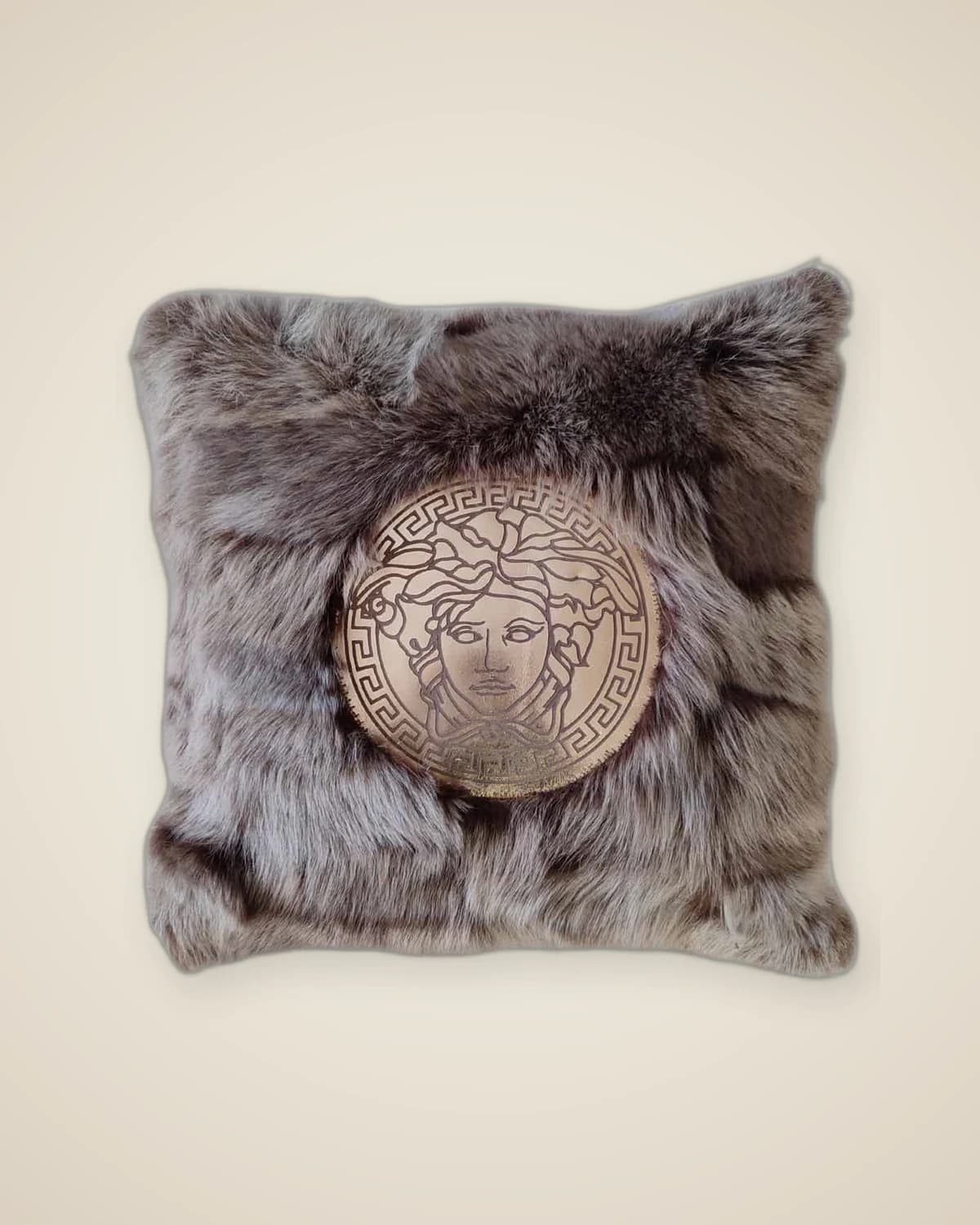 Toscana Hellbraunes Dekokissen aus natürlichem Fell — TUTA — 2