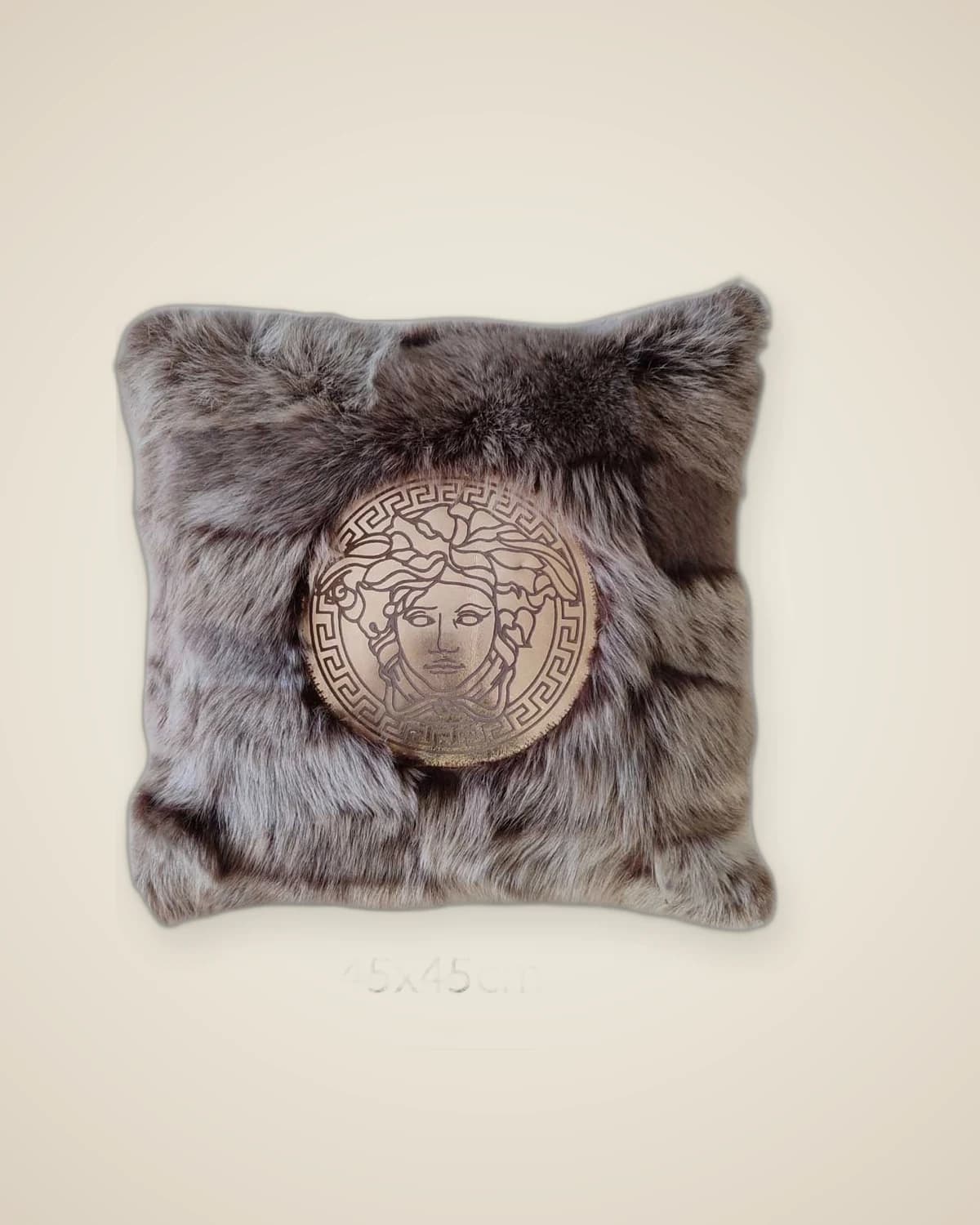 Toscana Hellbraunes Dekokissen aus natürlichem Fell — TUTA — 4