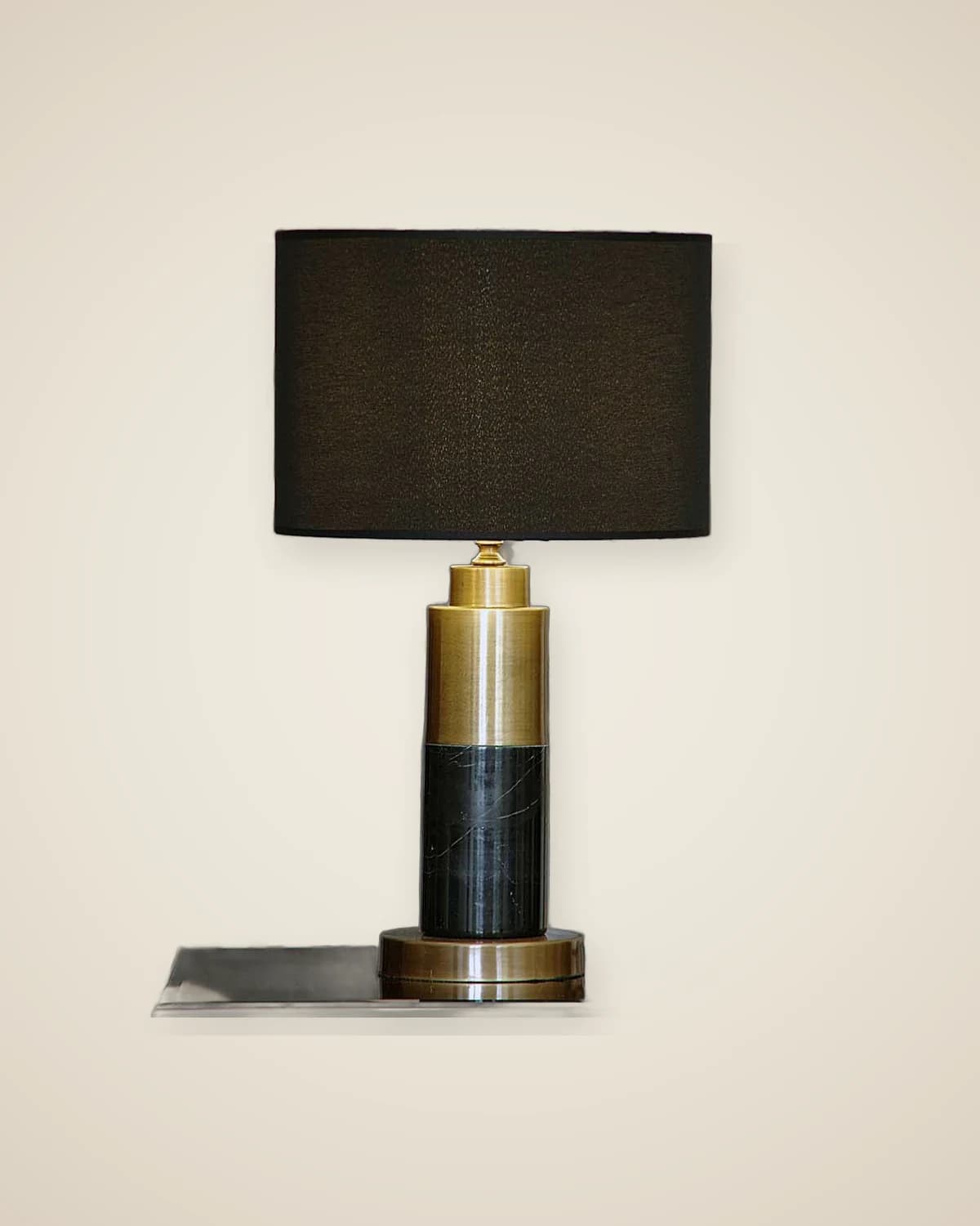 Trio-Modell mit modernem Lampenschirm aus schwarzem Marmor und Antikgold — TUTA — 3